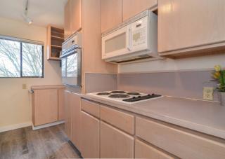 10706 Lakeside Ave, Seattle WA  98125-6936 exterior