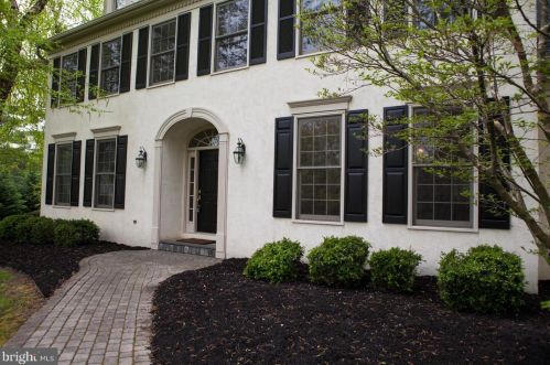 4 Whitestone Ln, Kennett Sq, PA 19348-2361