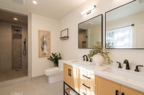 14291 Prospect Ave, Tustin CA  92780-2316 exterior
