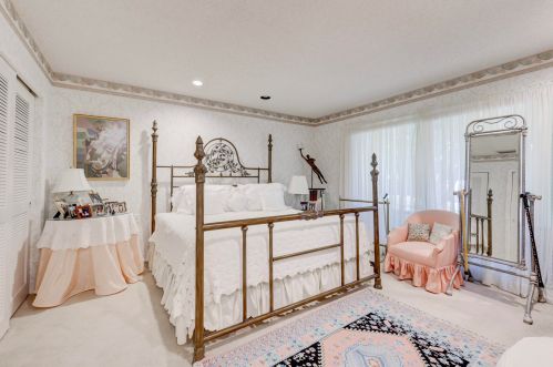 5215 Estates Dr, Delray Beach FL  33445-4385 exterior