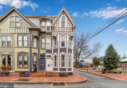 114 Conoy St, Harrisburg, PA 17104-1616