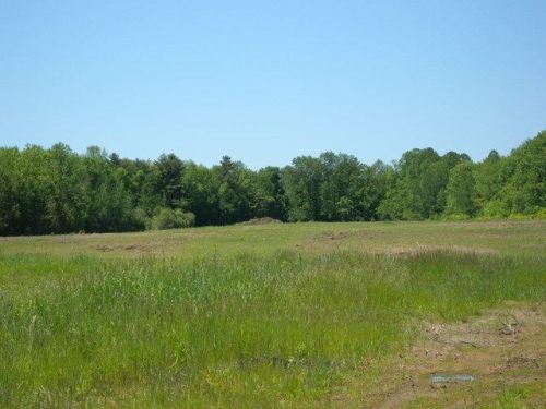 903 Mason St, Morrisonville, NY 12962-2726