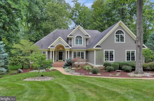 56 Hackberry Cir, Shepherdstown, WV 25443-4185