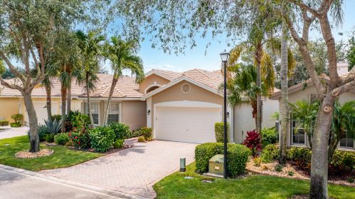 7329 Kea Lani Dr, Boynton Beach, FL 33437-7196