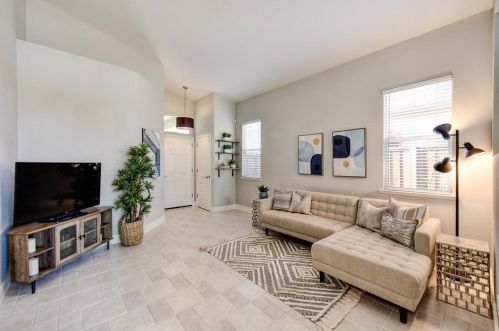 392 Illsley Way, Folsom CA  95630-8427 exterior