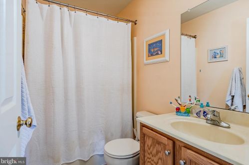 222 Clarkdale Ln, Gilbertsville PA  19525-9357 exterior