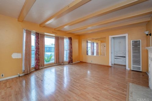 12015 Muriel Dr, Lynwood CA  90262-5255 exterior