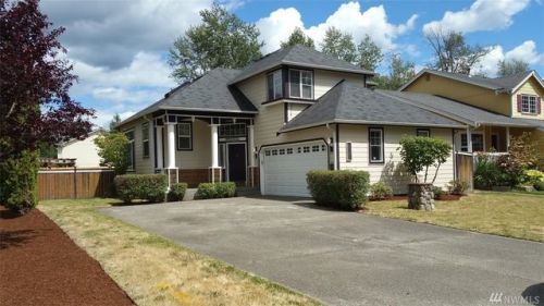 17001 121st Ave, Puyallup, WA 98374-9581