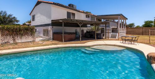 4913 Acoma Dr, Glendale AZ  85306-3828 exterior