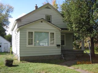 110 Hudson St, Antigo, WI 54409-2175