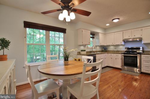 7616 Whitly Way, Lorton VA  22079-1745 exterior