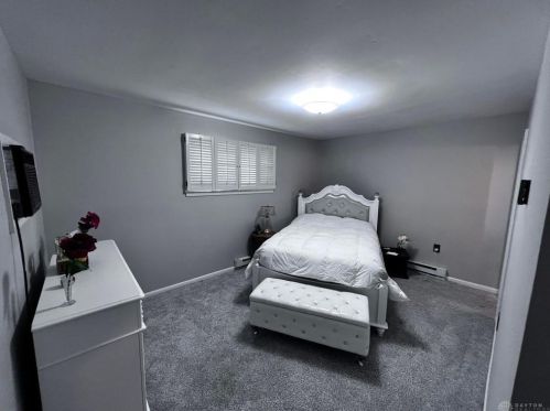 8383 Cheviot Rd, Cincinnati OH  45247-3803 exterior