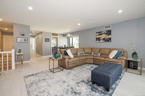 91 Heritage Hills Dr, Somers Town, NY