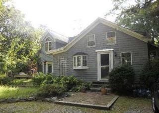 44 Bellhaven Rd, North Bellport, NY 11713-2801