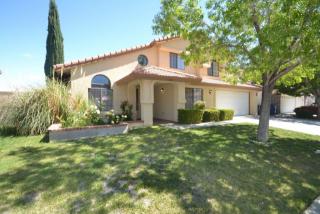 4553 Grandview Dr, Palmdale CA  93551-1165 exterior