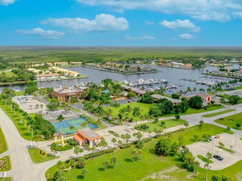 136 Wilderness Cay, Naples, FL 34114-9617
