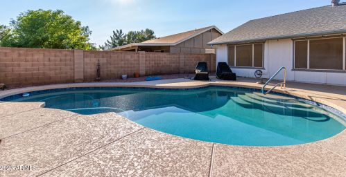 8555 Windsor Blvd, Glendale, AZ 85305-3329