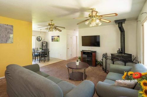 16175 Canterbury Ln, Truckee, CA 96161-1606