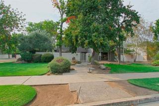 75 Terrace Ave, Fresno, CA 93704-5331