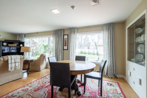 8605 Ravenswood Cir, Milwaukee WI 53226-4657 exterior