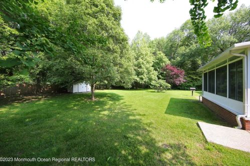 93 Poricy Ln, Tinton Falls NJ  07701-5312 exterior