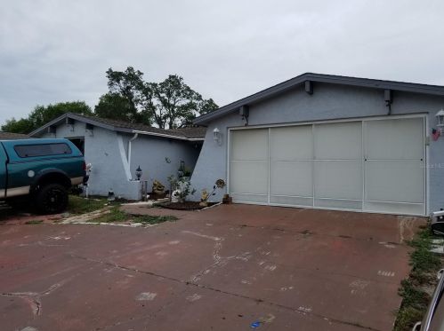 9006 Chantilly Ln, Port Richey, FL 34668-5103