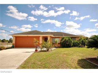 3290 Everglades Blvd, Naples, FL 34117-8912