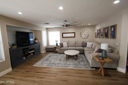 3911 Campbell Ave, Gilbert, AZ 85234-3214