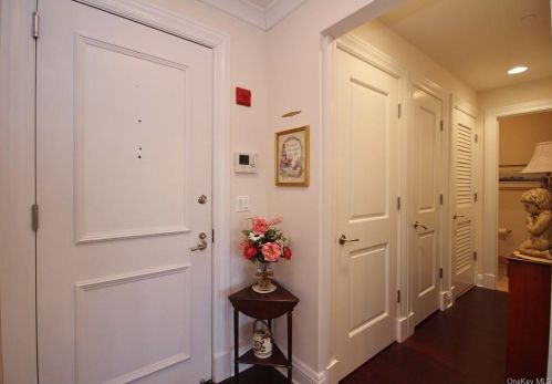 507 Trump Park, Shrub Oak, NY 10588-1213