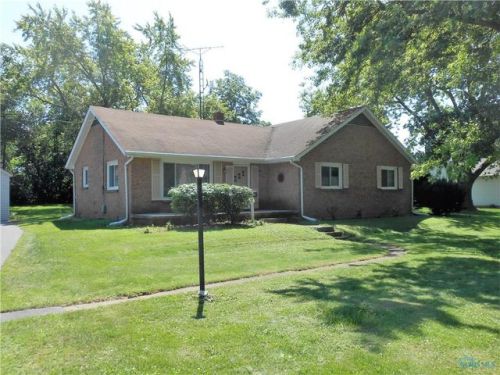1507 West St, Genoa, OH 43430-1327