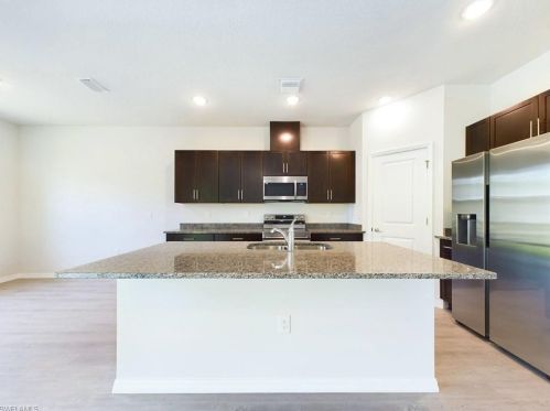 1414 6 Ave, Cape Coral FL  33909-0013 exterior