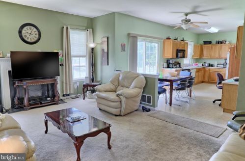 43 Wooten Ct, Dover DE  19904-3863 exterior