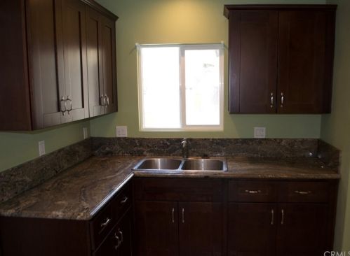 1901 Poppy St, Long Beach, CA 90805-3107