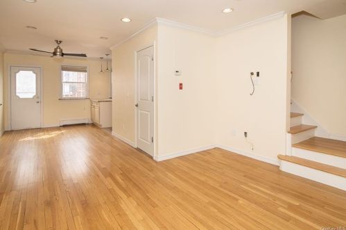 2932 Dudley Ave, Bronx NY  10461-5602 exterior