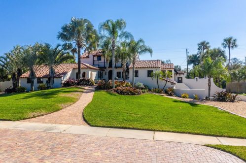 420 Ocean Dunes Rd, Daytona Beach FL  32118-4914 exterior