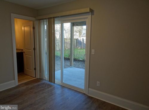 206 9th St, New Castle DE  19720-6003 exterior