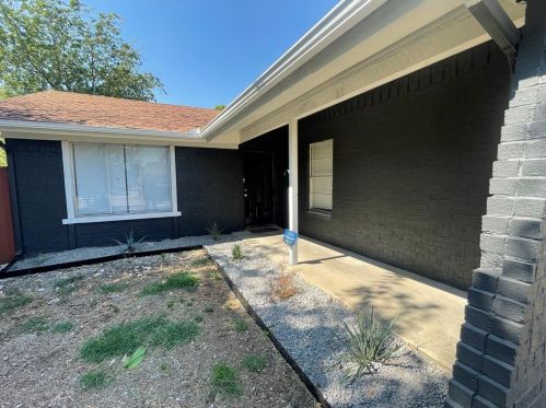 2126 Trellis Pl, Richardson TX  75081-4739 exterior