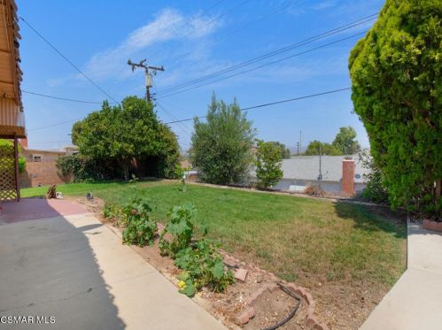 792 Wishard Ave, Simi Valley CA  93065-5676 exterior