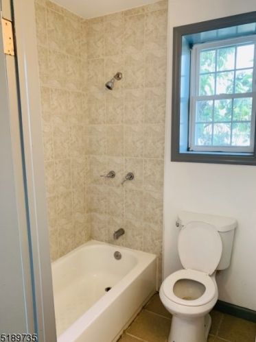 54 2 St, Newark NJ 07107-3106 exterior