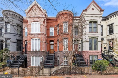 250 9th St, Washington DC  20002-6110 exterior