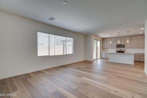 4716 Tremaine Ave, Gilbert AZ  85234 exterior