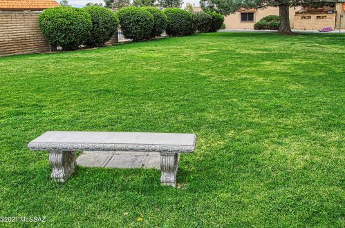 8410 Cypress Point Ln, Tucson AZ 85710-7108 exterior