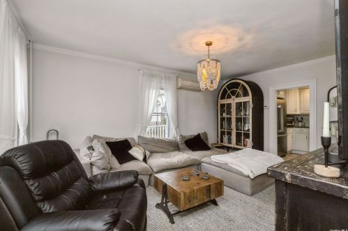 18 Washington Pl, Northport NY  11768-2936 exterior