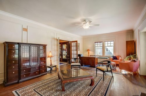 2540 Lk Dr, Milwaukee WI 53211-3808 exterior