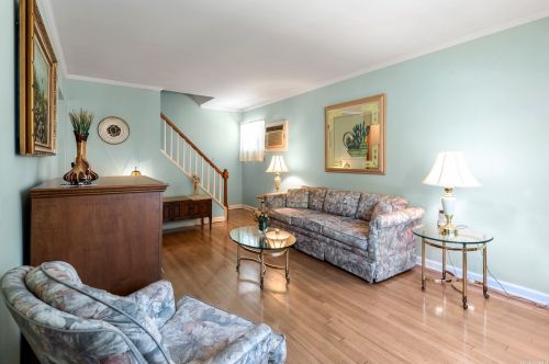 113 1st St, New Hyde Park NY  11040-4415 exterior