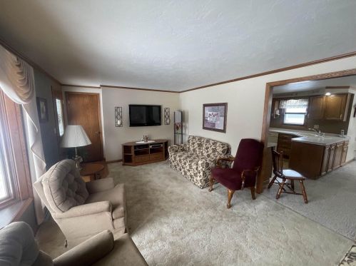 1057 Steenport Ln, Chilton, WI 53014-1616