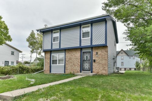 1903 Highland Ave, Milwaukee, WI 53233-1120