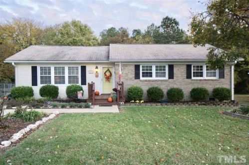 111 Ward Ave, Oxford, NC 27565-3149