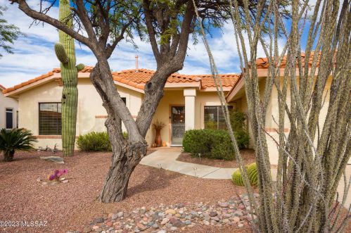 1329 Crown Ridge Dr, Tucson, AZ 85755-8779