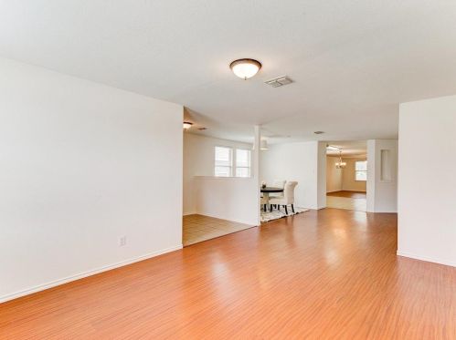 2617 Tuscan View Dr, Fort Worth TX  76131-5125 exterior